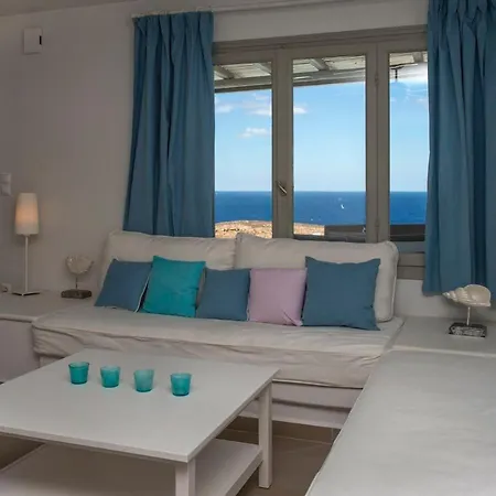 Paros Sleeps 4 Pool Air Con Wifi Villa