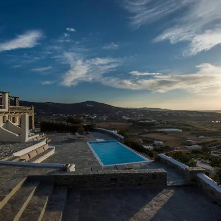 Paros Sleeps 4 Pool Air Con Wifi Villa