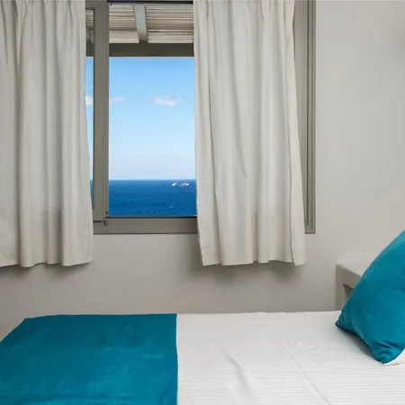וילה Paros Sleeps 4 Pool Air Con Wifi פארוס